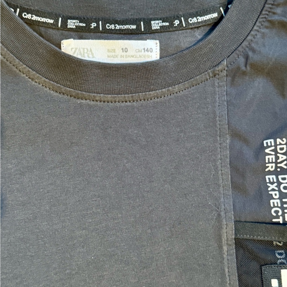 Zara Kids Graphic T-Shirts - Black, Blue, Cream, size 10 - Picture 8 of 12